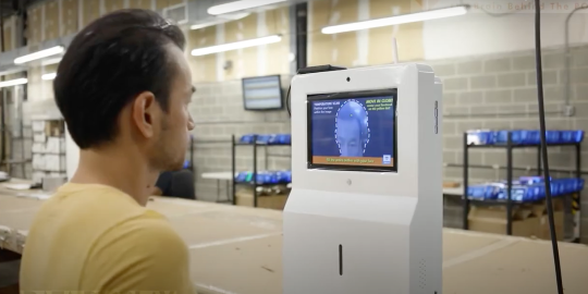 Frank Nayer, Data Display offer health screening kiosk